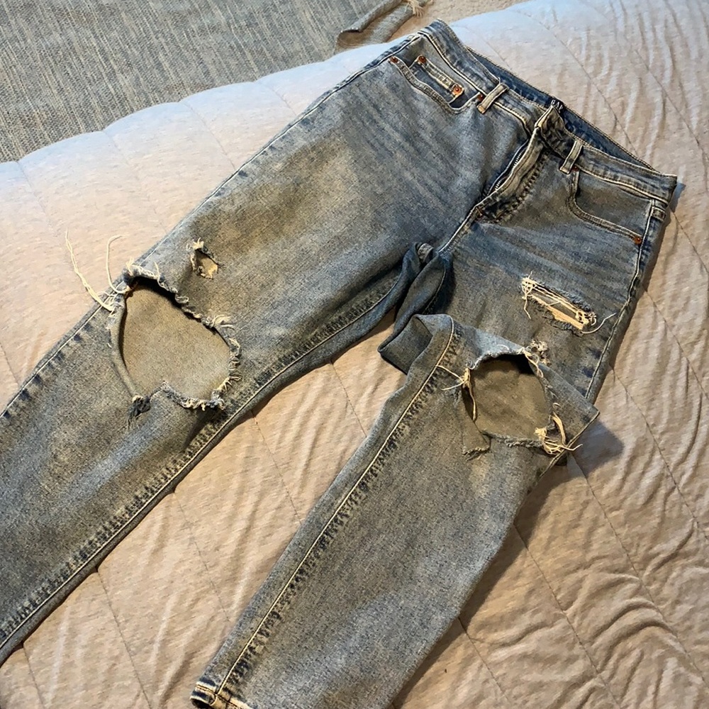 Gap Denim cigarette jean w distressing size 4/27r
